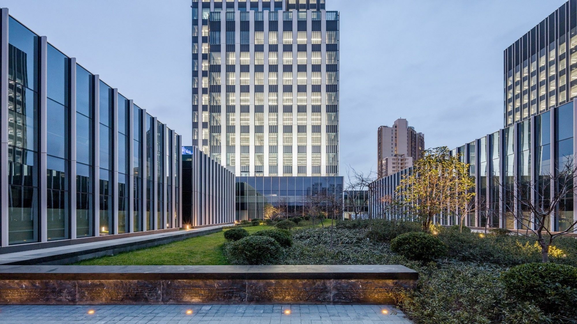 Khách sạn Hyatt Place Tianshan Plaza 4*